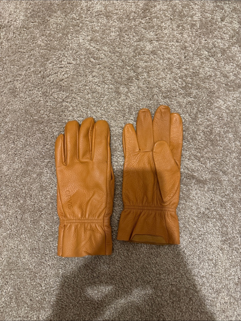 NWOT Orvis Men's Leather  Gloves - Tan
